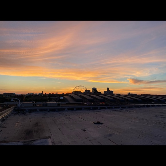 Meet your Posher, Julie - Picture 1 of 1